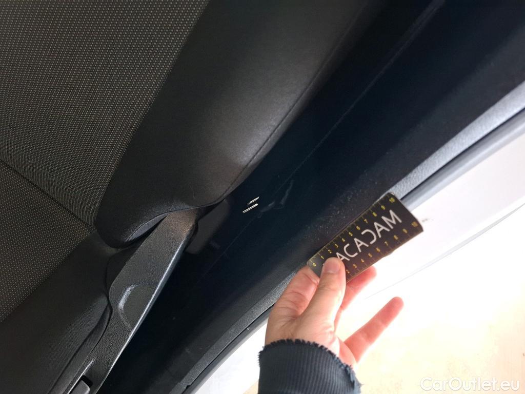  Citroen  Berlingo CITROEN  Van / 2018 / 4P / Fourgonnette M 650kg BlueHDi 130 S&S EAT8 Driver #8