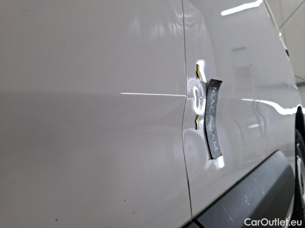  Citroen  Berlingo CITROEN  Van / 2018 / 4P / Fourgonnette M 650kg BlueHDi 130 S&S EAT8 Driver #11