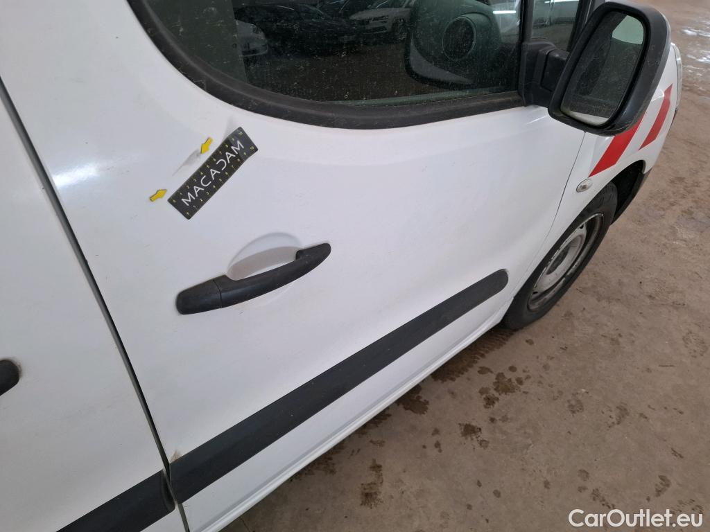  Citroen  Berlingo  Fourgon Club L1 (Court) 1.6 BlueHDi 100CV BVM5 E6 #46