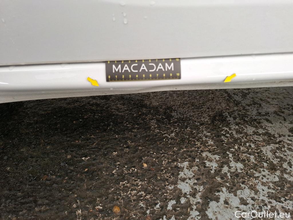  Peugeot  208  Affaire Premium 1.2 80CV BVM5 E6dT #8