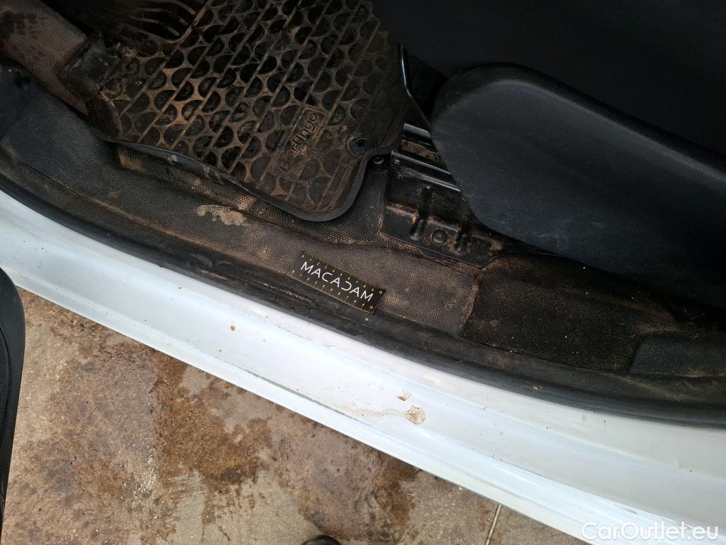  Citroen  Berlingo  Fourgon Club L1 (Court) 1.6 BlueHDi 100CV BVM5 E6 #24