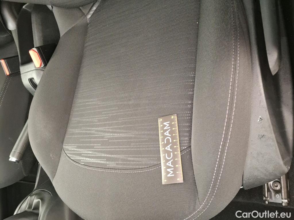  Peugeot  208  Affaire Premium 1.2 80CV BVM5 E6dT #22