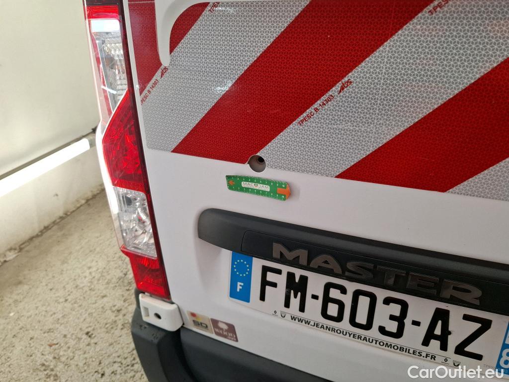  Renault  Master RENAULT  / 2014 / 4P / Fourgon tôlé FG GCf Trac F3500 L2H2 dCi 110 S&S Euro6 #39