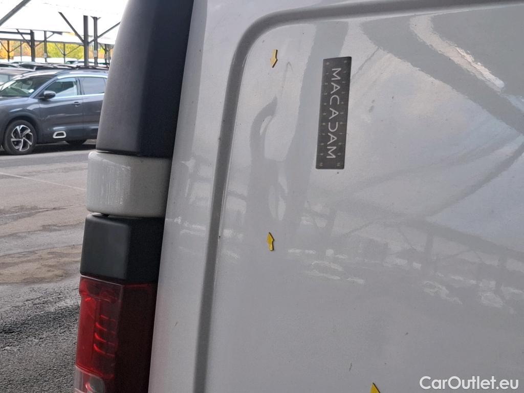  Renault  Trafic  Furgon Grand Confort L1H1 1000 1.6 dCi 125CV BVM6 E6 #47