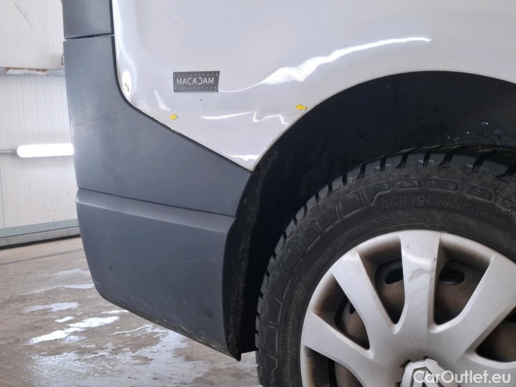  Renault  Trafic  Furgon Grand Confort L1H1 1000 1.6 dCi 125CV BVM6 E6 #36