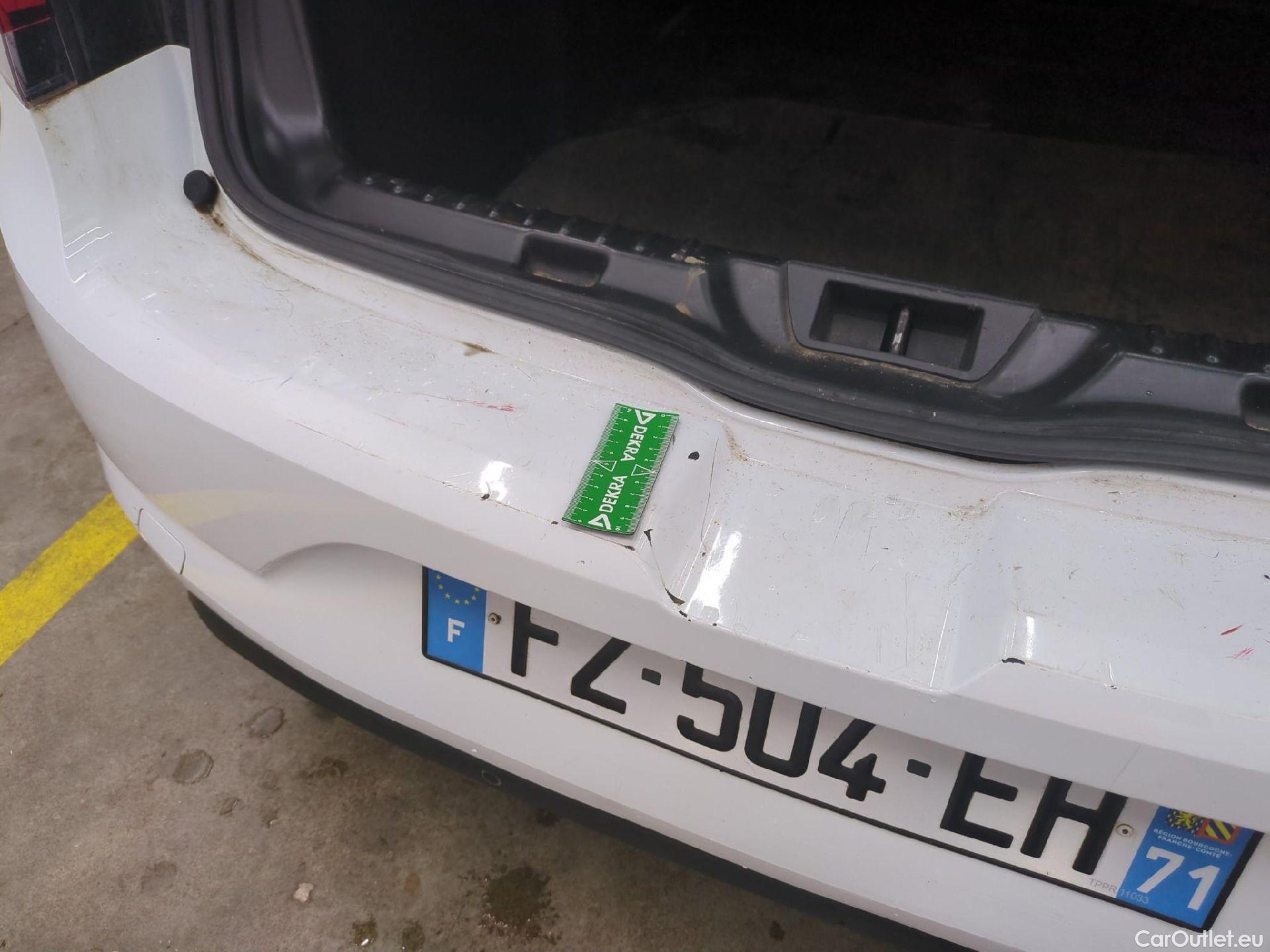  Renault  Megane  IV Berline 5pt. Société Air Nav 1.5 dCi 90CV BVM6 E6 #13