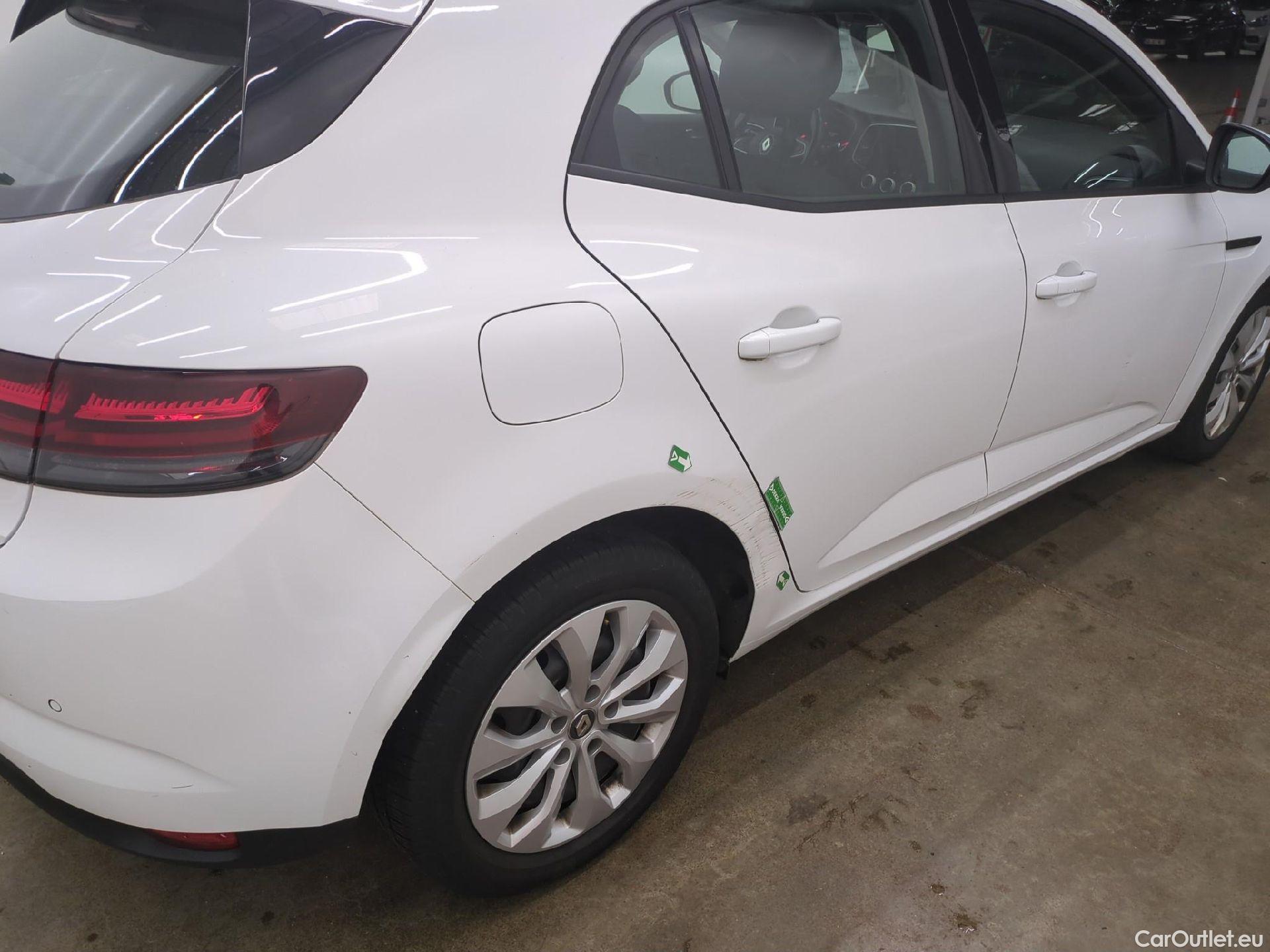  Renault  Megane  IV Berline 5pt. Société Air Nav 1.5 dCi 90CV BVM6 E6 #17