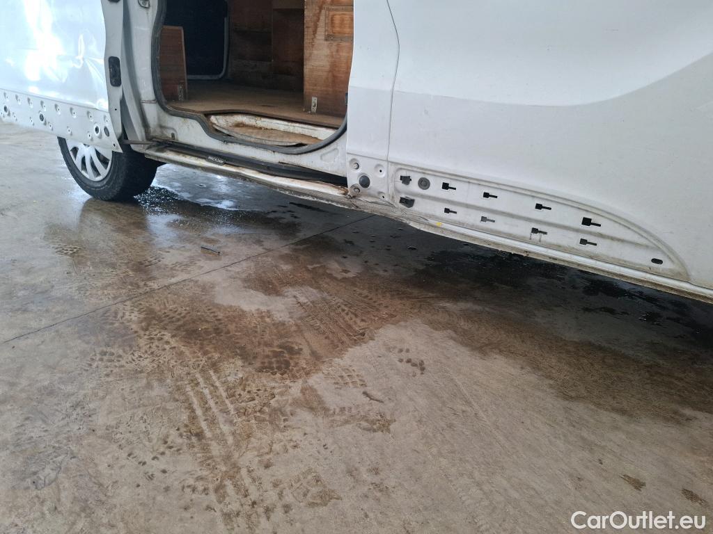  Renault  Trafic  Furgon Grand Confort L1H1 1000 1.6 dCi 125CV BVM6 E6 #1