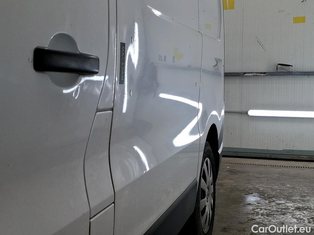  Renault  Trafic  Furgon Grand Confort L1H1 1000 1.6 dCi 125CV BVM6 E6 #58