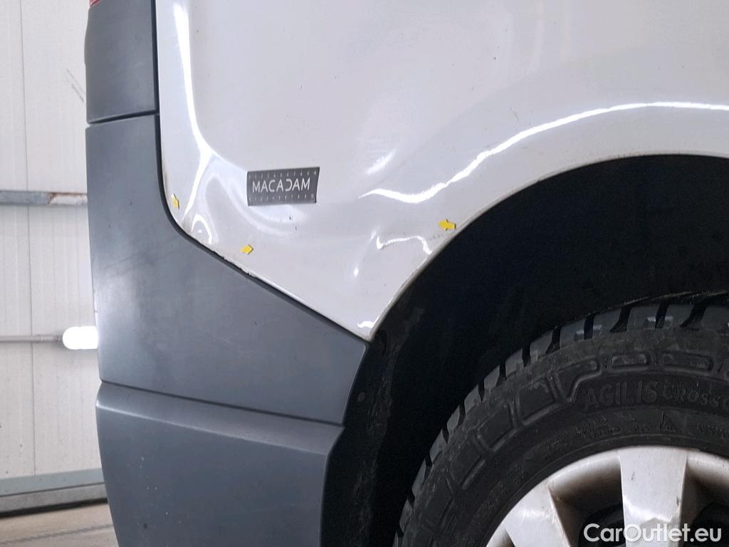  Renault  Trafic  Furgon Grand Confort L1H1 1000 1.6 dCi 125CV BVM6 E6 #38