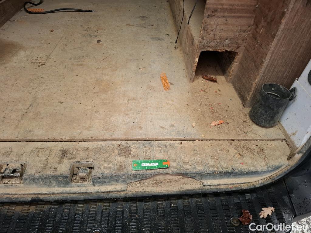  Renault  Master RENAULT  / 2014 / 4P / Fourgon tôlé FG GCf Trac F3500 L2H2 dCi 110 S&S Euro6 #37