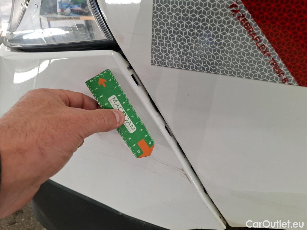  Renault  Trafic RENAULT  / 2019 / 4P / Fourgon tole NV FG GCF L1H1 1200 dCi 120 #14