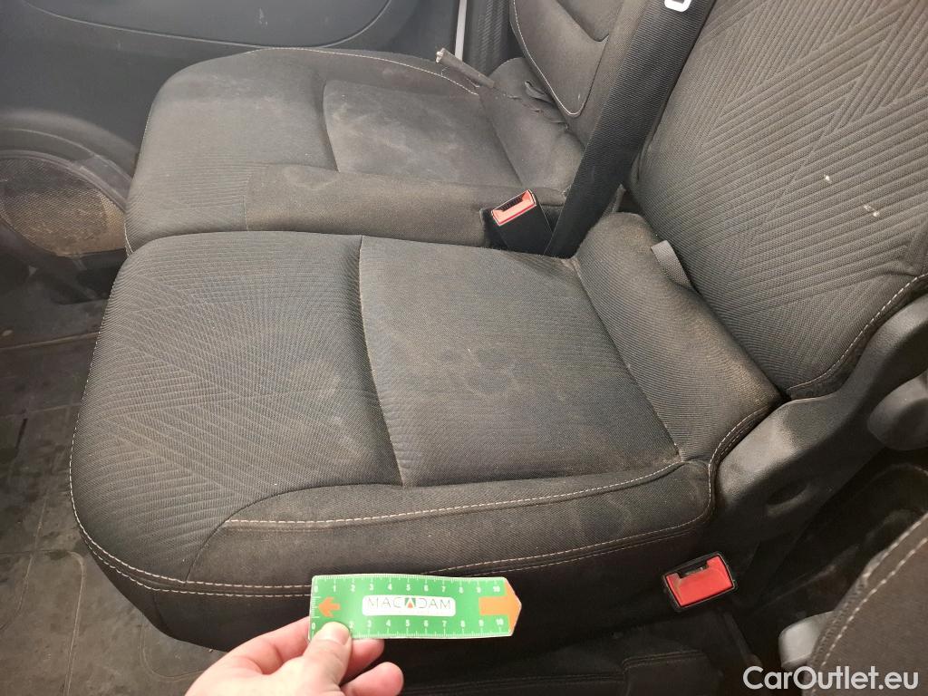  Renault  Trafic RENAULT  / 2019 / 4P / Fourgon tole NV FG GCF L1H1 1000 dCi 120 #57