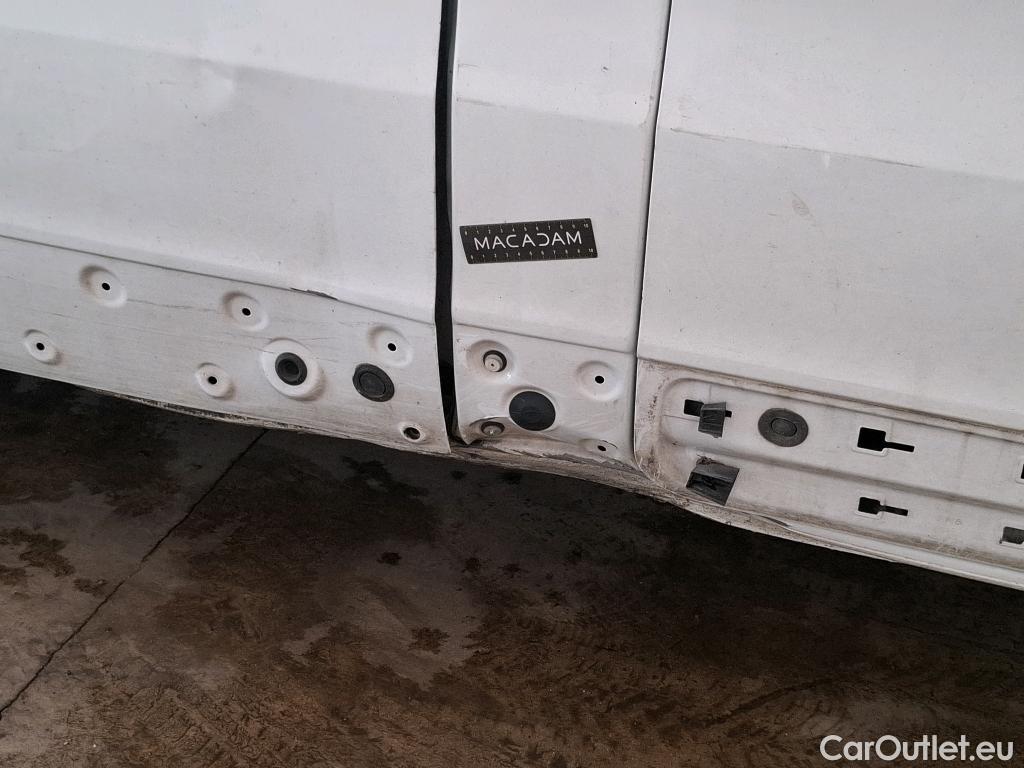  Renault  Trafic  Furgon Grand Confort L1H1 1000 1.6 dCi 125CV BVM6 E6 #131