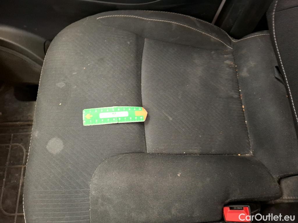  Renault  Trafic RENAULT  / 2019 / 4P / Fourgon tole NV FG GCF L1H1 1200 dCi 120 #10