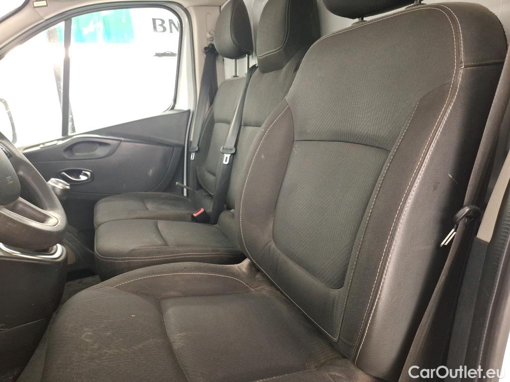  Renault  Trafic RENAULT  / 2019 / 4P / Fourgon tole NV FG GCF L1H1 1000 dCi 120 #55