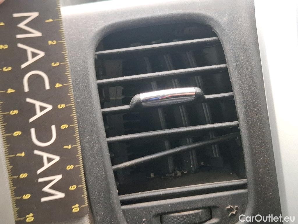  Renault  Trafic  Furgon Grand Confort L1H1 1000 1.6 dCi 125CV BVM6 E6 #106