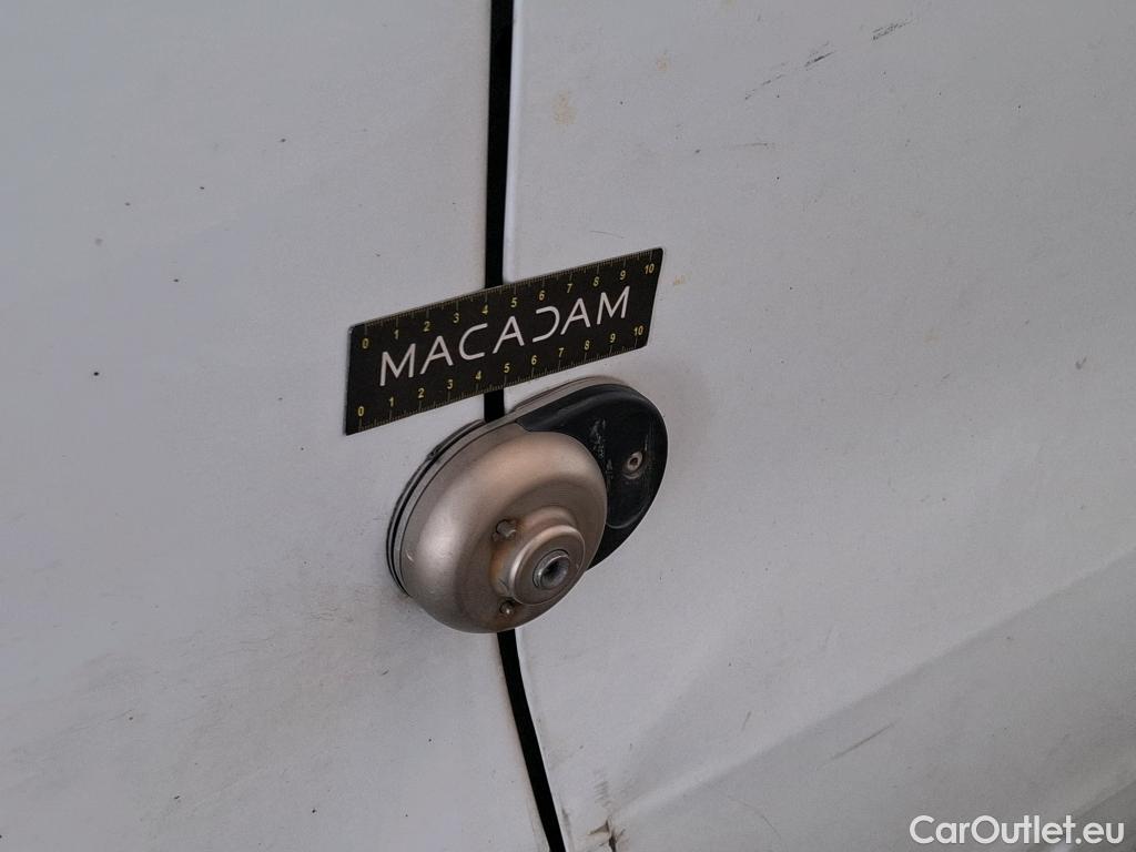  Renault  Trafic  Furgon Grand Confort L1H1 1000 1.6 dCi 125CV BVM6 E6 #96