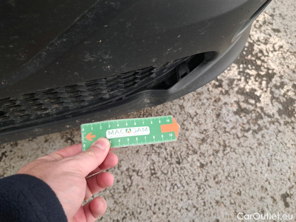  Renault  Trafic RENAULT  / 2019 / 4P / Fourgon tole NV FG GCF L1H1 1000 dCi 120 #60