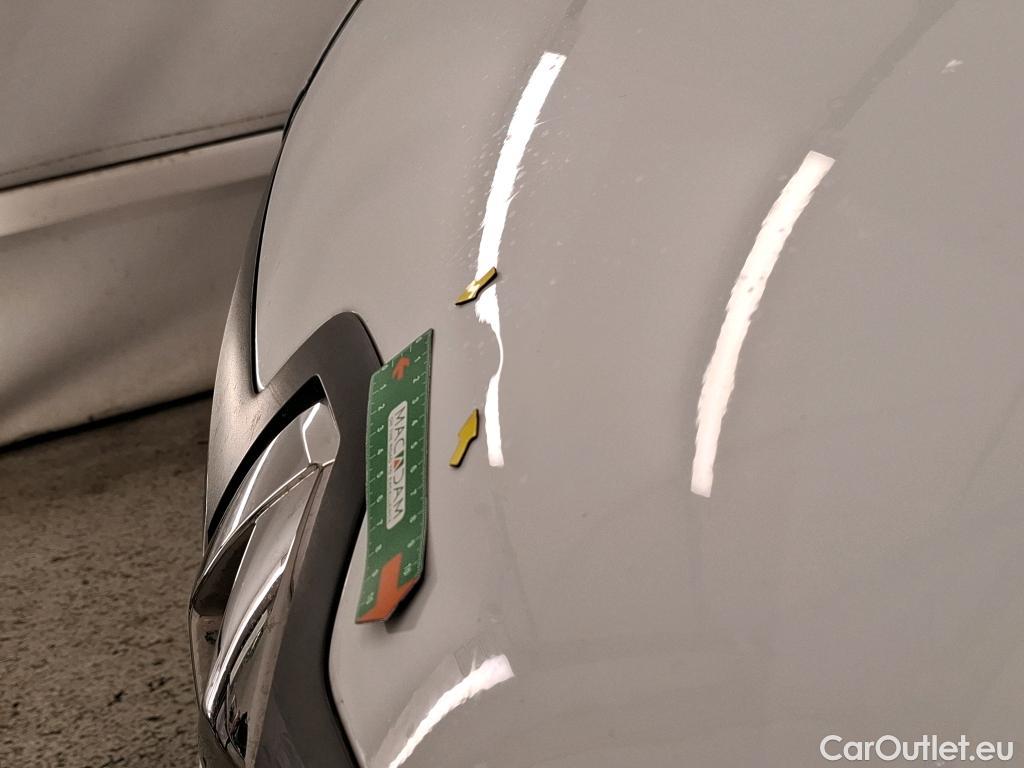  Renault  Trafic RENAULT  / 2019 / 4P / Fourgon tole NV FG GCF L1H1 1000 dCi 120 #36