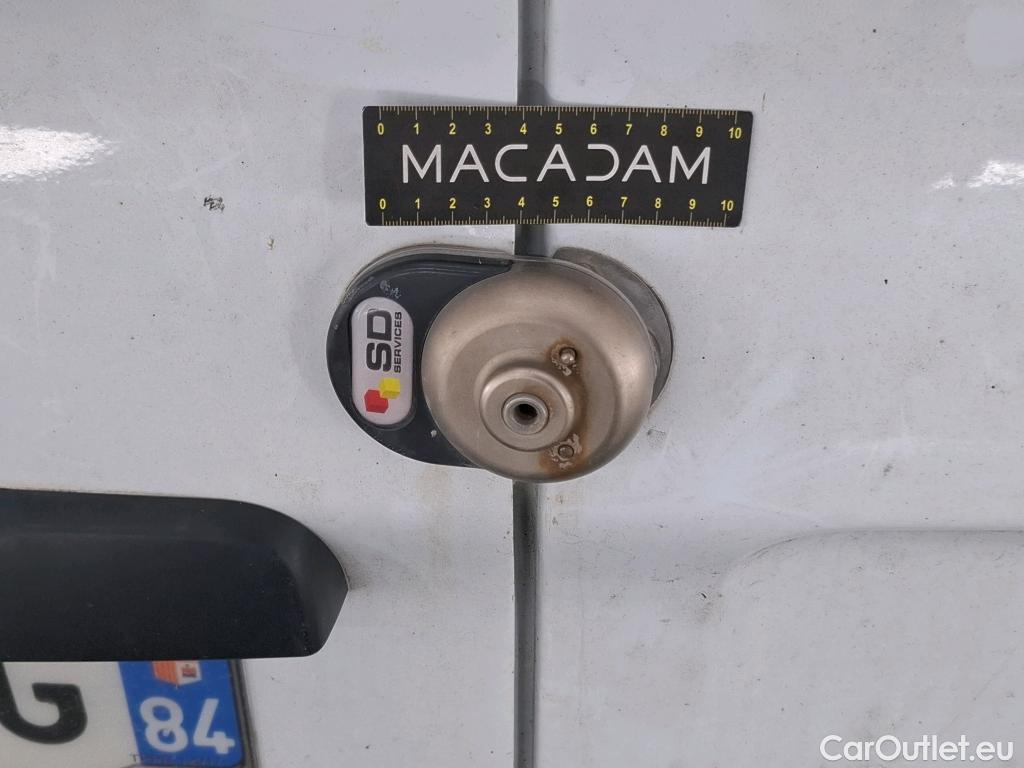  Renault  Trafic  Furgon Grand Confort L1H1 1000 1.6 dCi 125CV BVM6 E6 #94