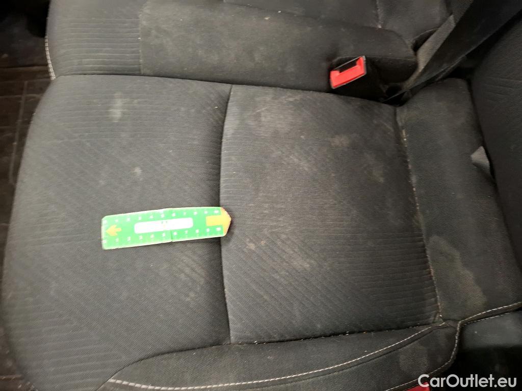  Renault  Trafic RENAULT  / 2019 / 4P / Fourgon tole NV FG GCF L1H1 1200 dCi 120 #9