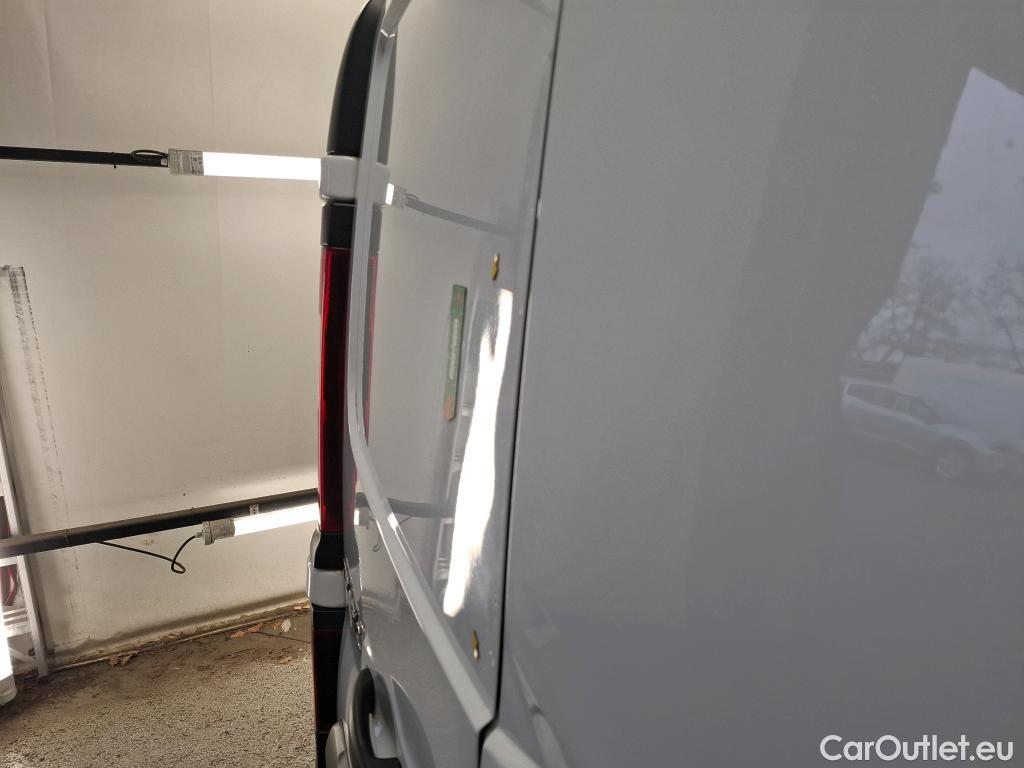 Renault  Trafic RENAULT  / 2019 / 4P / Fourgon tole NV FG GCF L1H1 1000 dCi 120 #22