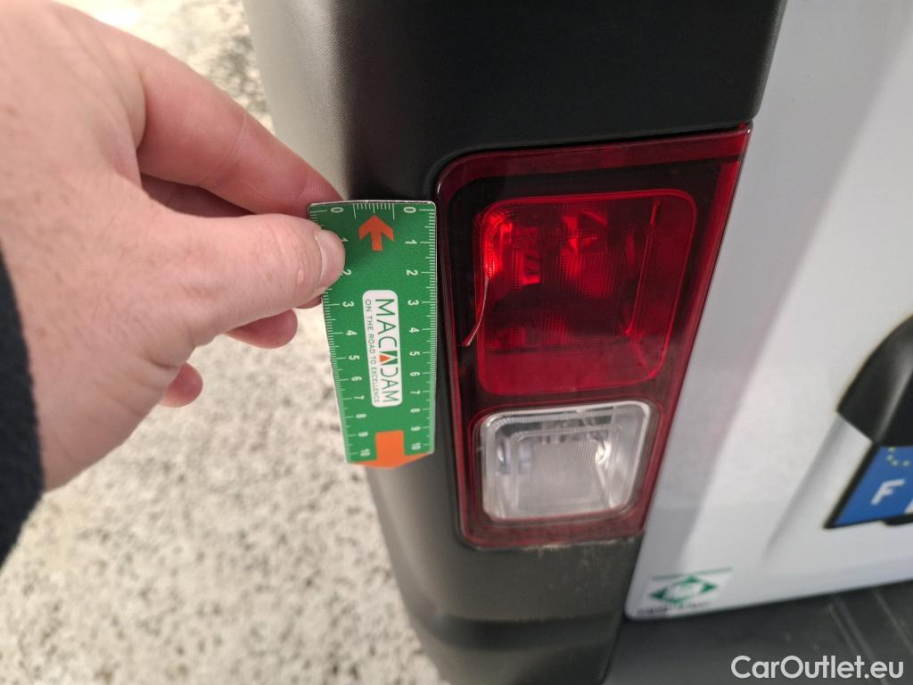  Renault  Trafic RENAULT  / 2019 / 4P / Fourgon tole NV FG GCF L1H1 1000 dCi 120 #46