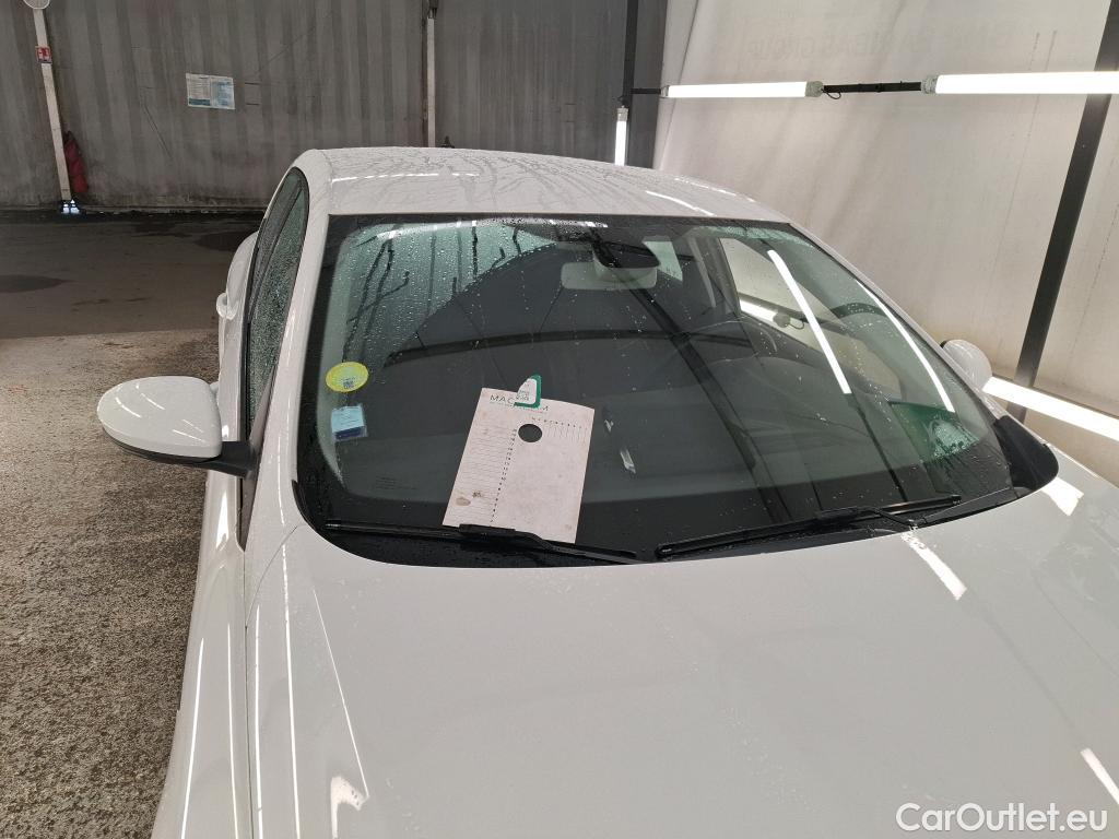  Renault  Megane RENAULT Mégane Société / 2020 / 5P / Berline Air Nav réversible Blue dCi 115 - 21N #1