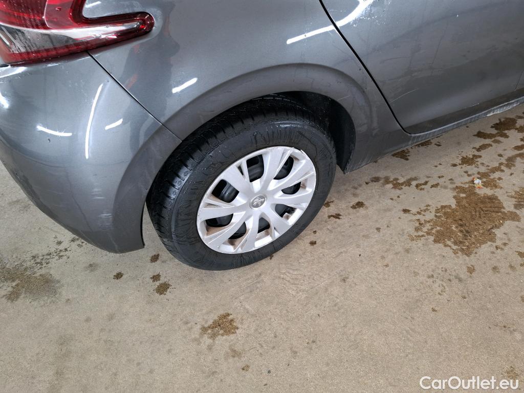  Peugeot  208  Affaire Premium Pack 1.2 PureTech 80CV BVM5 E6 #48