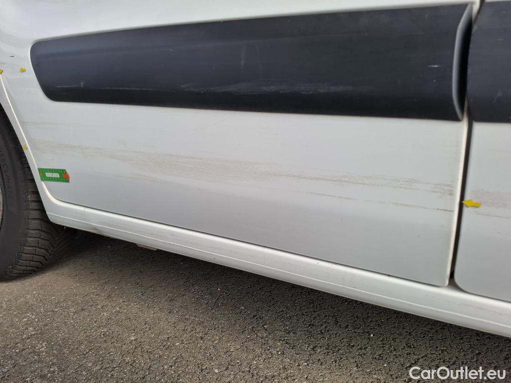  Peugeot  Partner  L1 Premium Pack 1.6 PURETECH 100CV BVM5 E6 #33