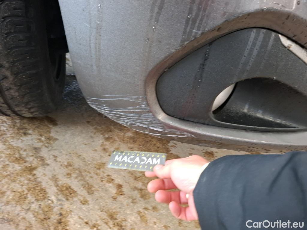  Peugeot  208  Affaire Premium Pack 1.2 PureTech 80CV BVM5 E6 #17