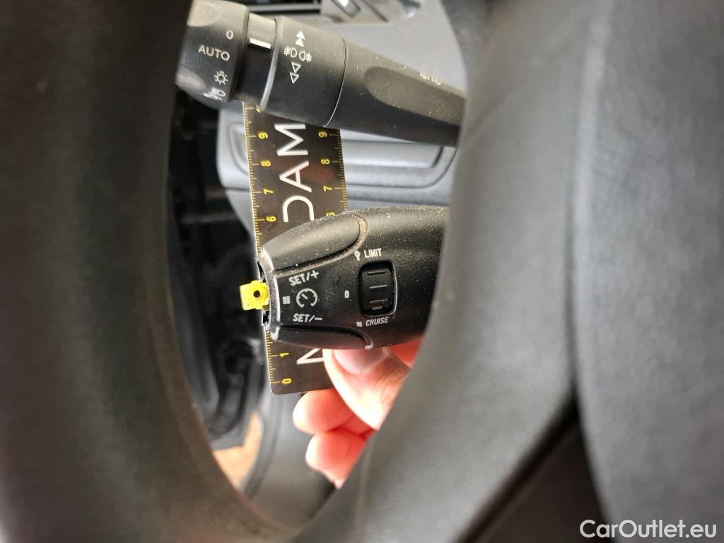  Peugeot  208  Affaire Premium Pack 1.2 PureTech 80CV BVM5 E6 #42