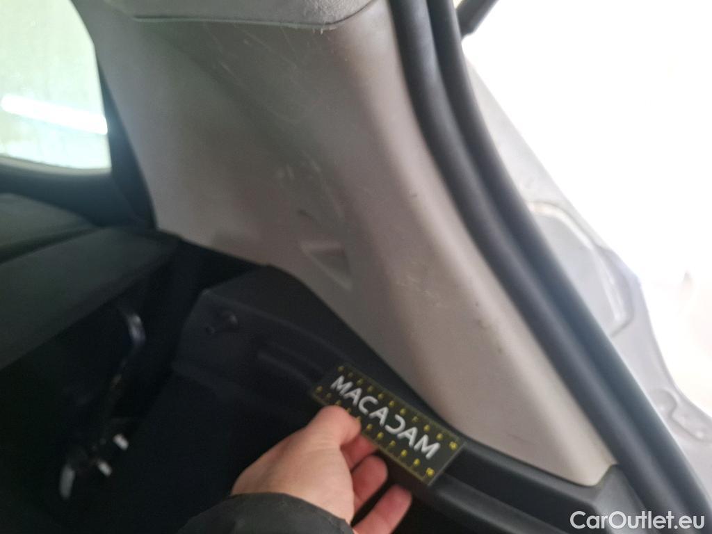  Renault  Clio RENAULT  Société VU 5p Berline Air Medianav dCi 90 - 18 #69