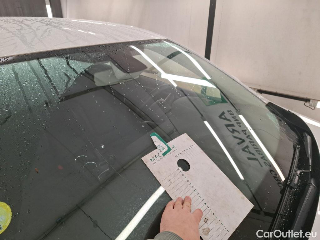  Renault  Megane RENAULT Mégane Société / 2020 / 5P / Berline Air Nav réversible Blue dCi 115 - 21N #3