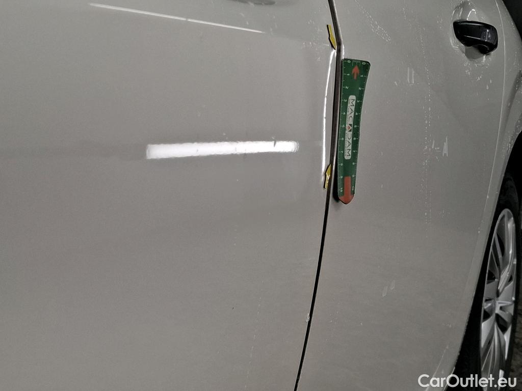  Peugeot  208  Premium 1.5 HDi 100CV BVM6 E6d #18