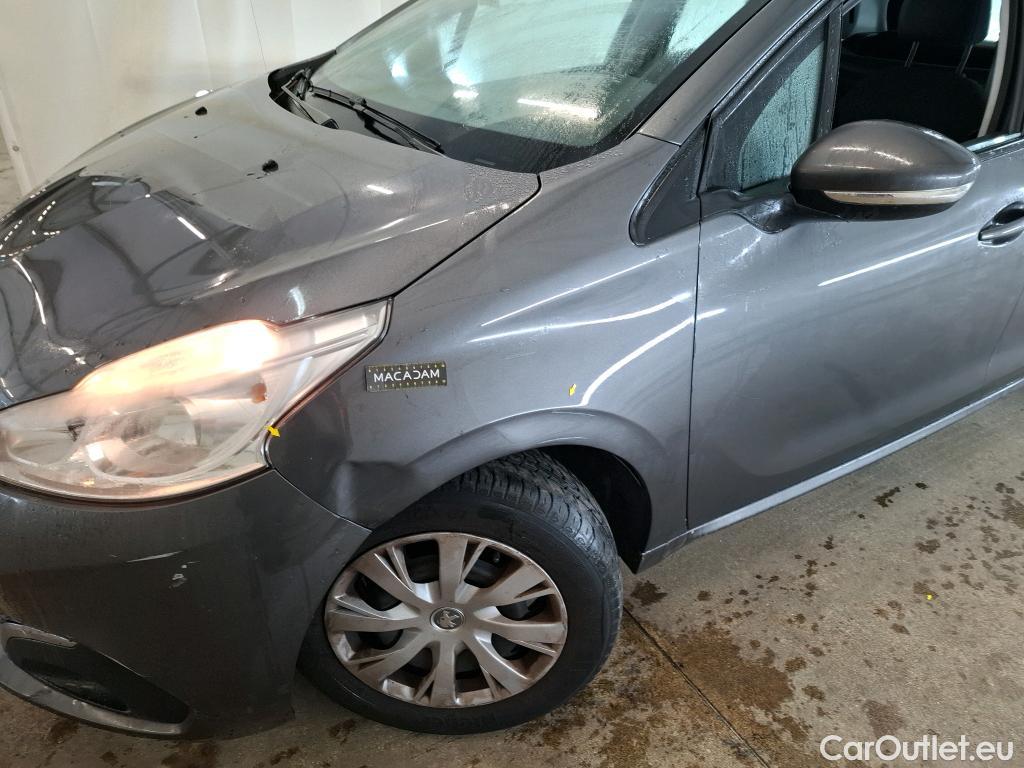  Peugeot  208  Affaire Premium Pack 1.2 PureTech 80CV BVM5 E6 #1