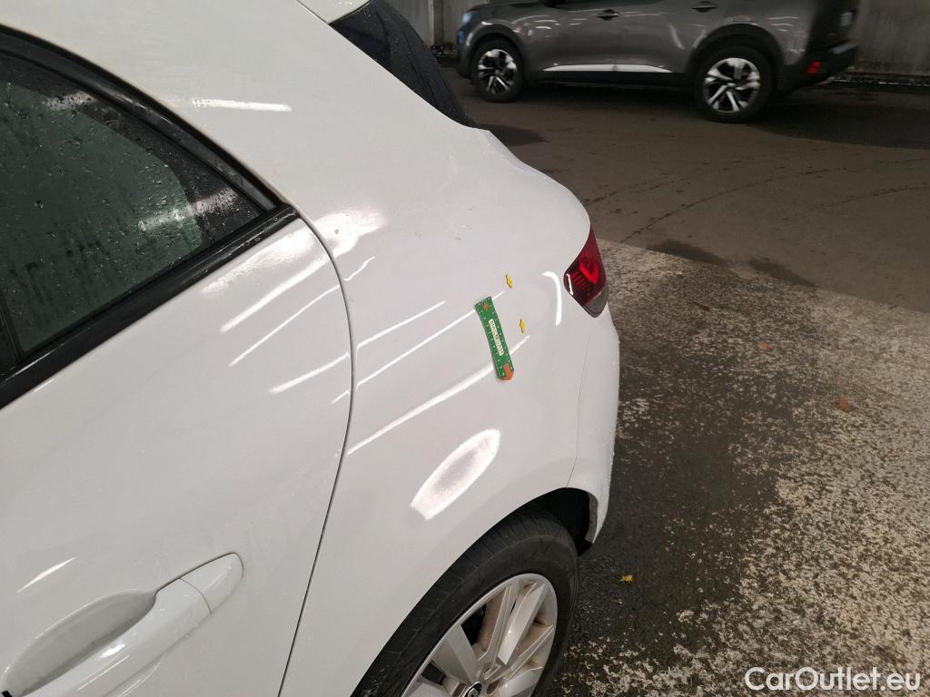  Renault  Megane RENAULT Mégane Société / 2020 / 5P / Berline Air Nav réversible Blue dCi 115 - 21N #13