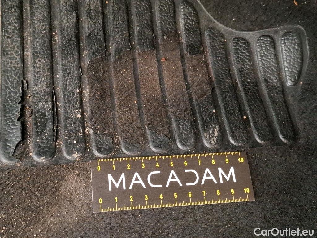  Renault  Clio RENAULT  Société VU 5p Berline Air Medianav dCi 90 - 18 #10