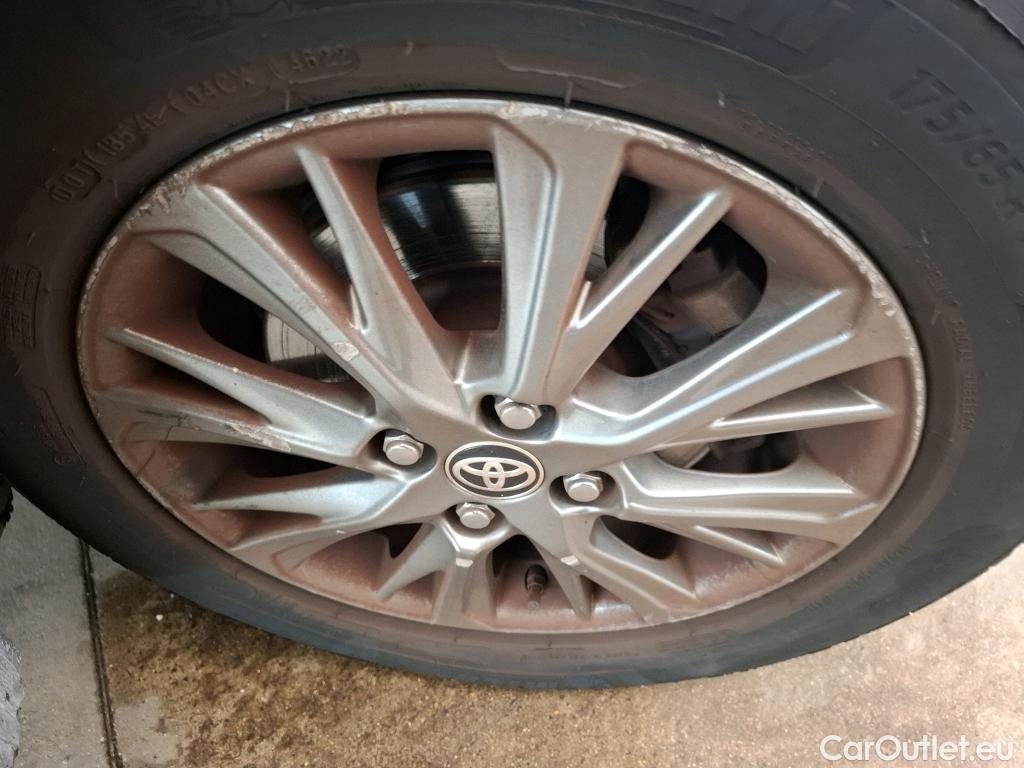  Toyota  Yaris  Hybride 5p Berline 1.5 VVT-I HYBRID Dynamic Business / TRANSFO VP/VF #45