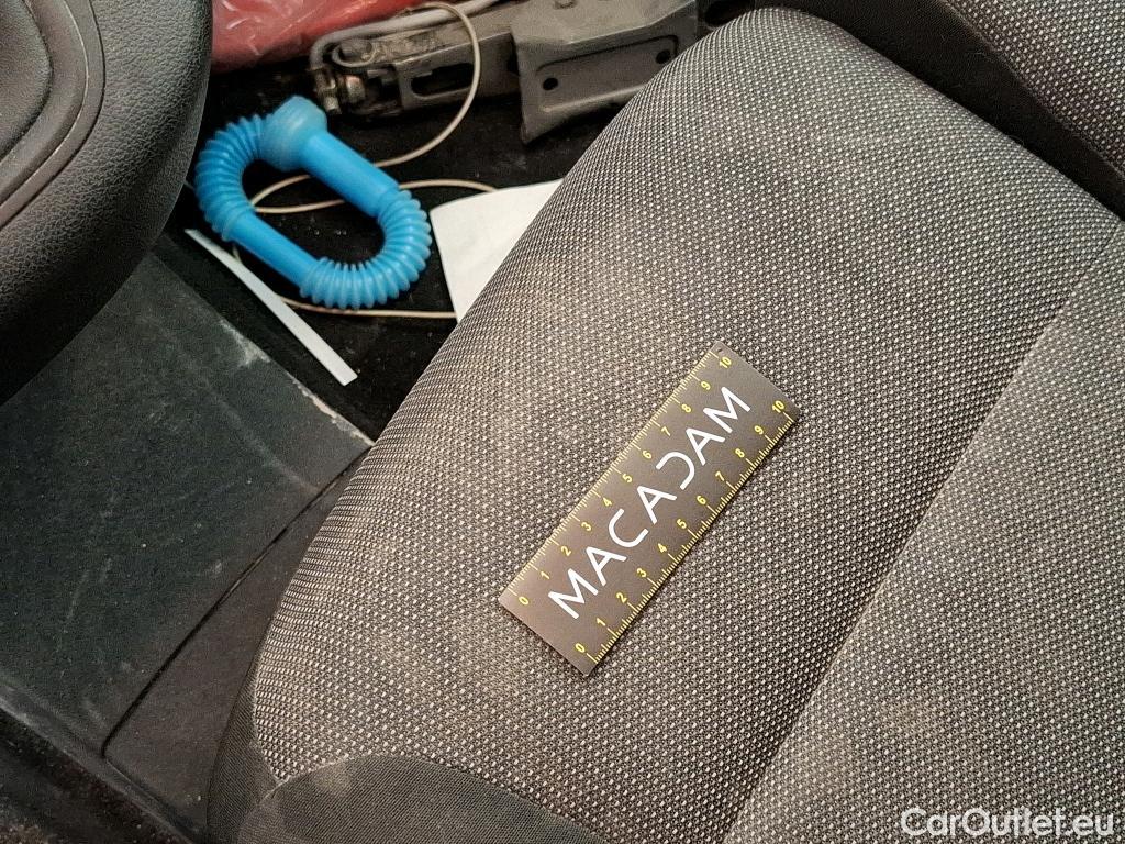  Citroen  Berlingo CITROEN  VU 4p Fourgonnette M 1.0t BlueHDi 100 SandS BVM Driver #23