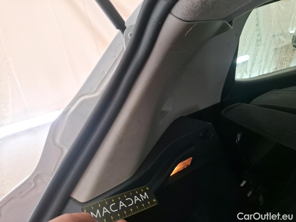  Renault  Clio RENAULT  Société VU 5p Berline Air Medianav dCi 90 - 18 #64