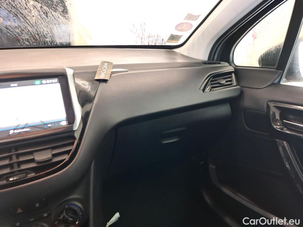  Peugeot  208  Affaire Premium Pack 1.2 PureTech 80CV BVM5 E6 #29