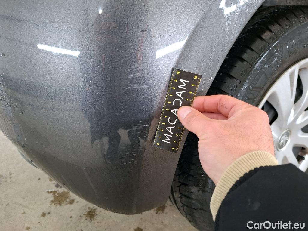  Peugeot  208  Affaire Premium Pack 1.2 PureTech 80CV BVM5 E6 #26