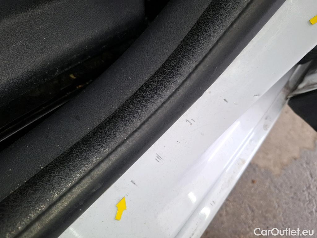  Renault  Clio RENAULT  Société VU 5p Berline Air Medianav dCi 90 - 18 #47