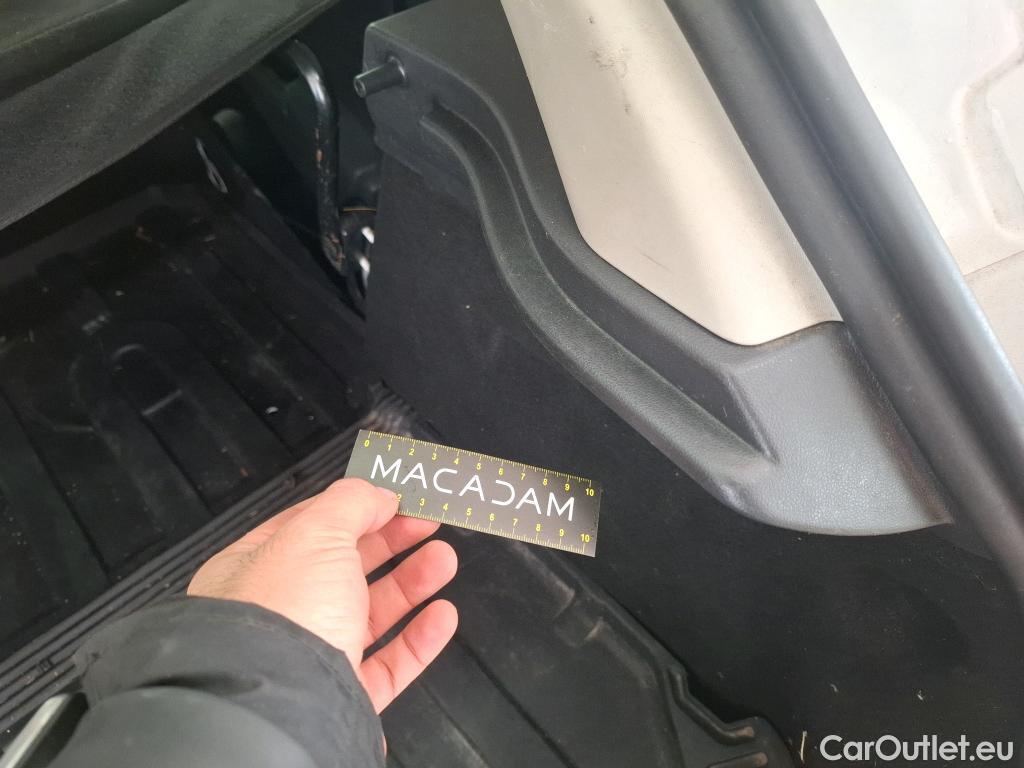  Renault  Clio RENAULT  Société VU 5p Berline Air Medianav dCi 90 - 18 #62