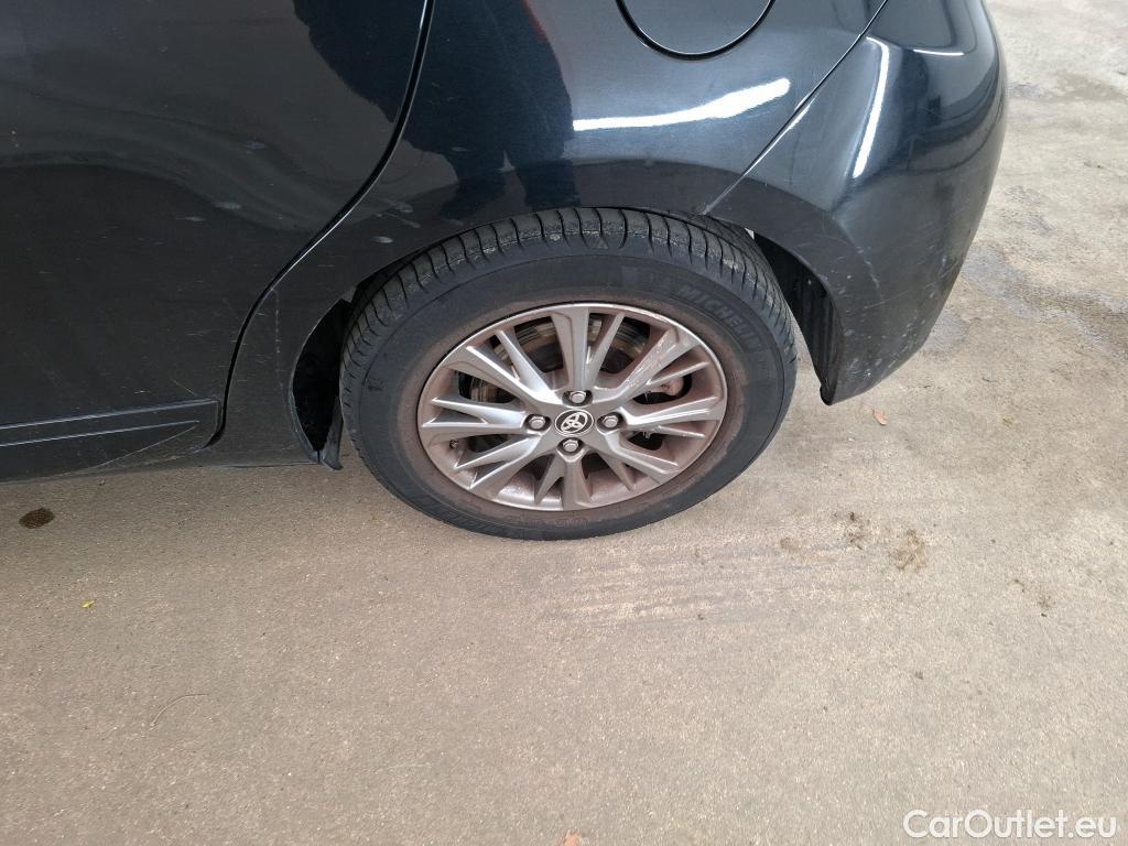  Toyota  Yaris  Hybride 5p Berline 1.5 VVT-I HYBRID Dynamic Business / TRANSFO VP/VF #40