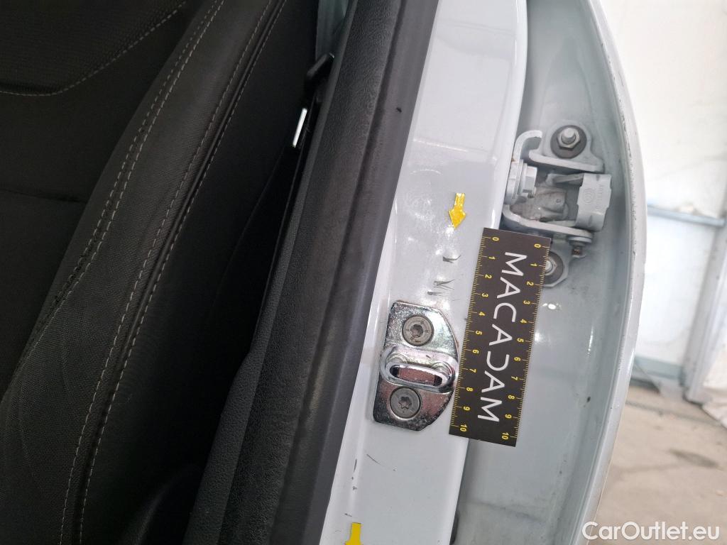  Renault  Clio RENAULT  Société VU 5p Berline Air Medianav dCi 90 - 18 #42