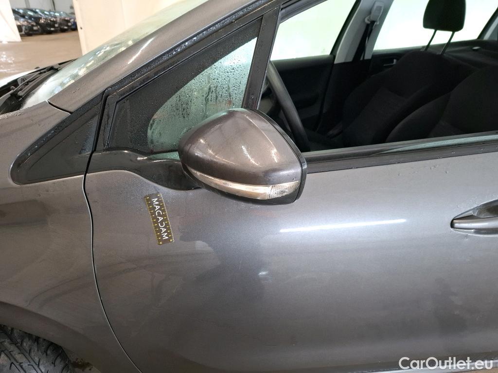  Peugeot  208  Affaire Premium Pack 1.2 PureTech 80CV BVM5 E6 #44