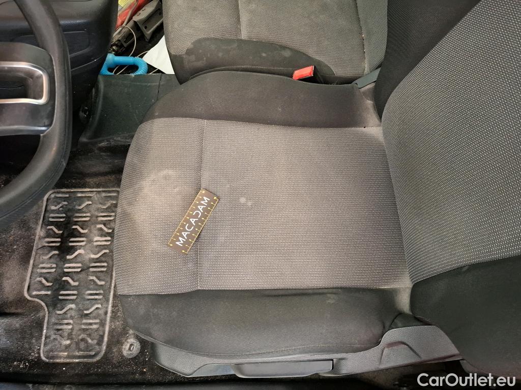  Citroen  Berlingo CITROEN  VU 4p Fourgonnette M 1.0t BlueHDi 100 SandS BVM Driver #19